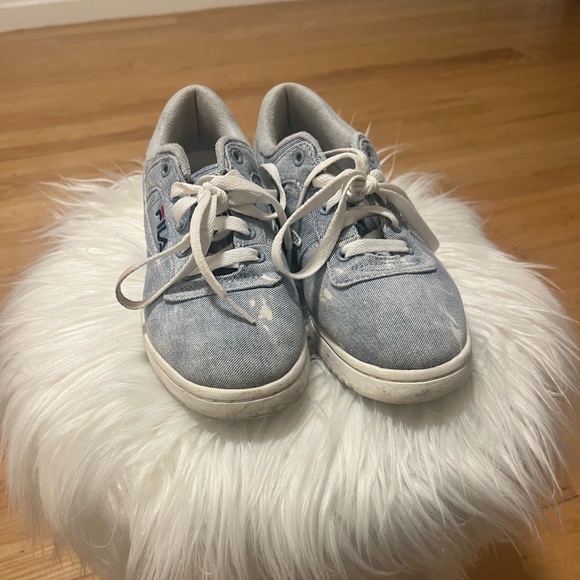 Fila Sneakers - Picture 3 of 3